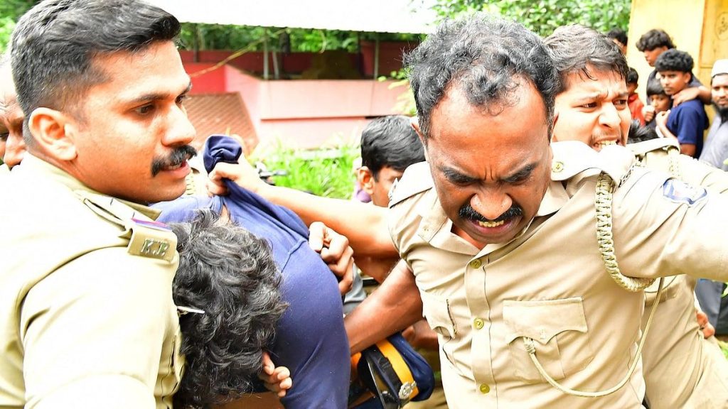 Youth Arrested for Assaulting Nadakkavu Police Officer youth arrested for assaulting nadakkavu police officer