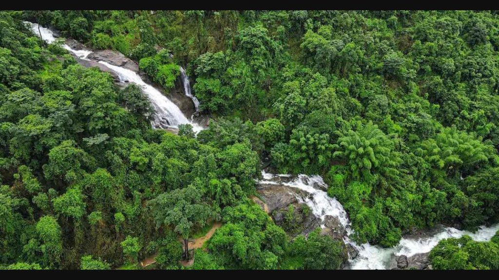 thusharagiri waterfalls2