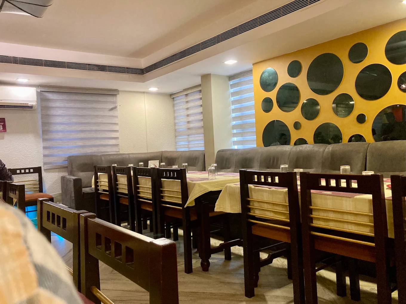 Bombay Hotel