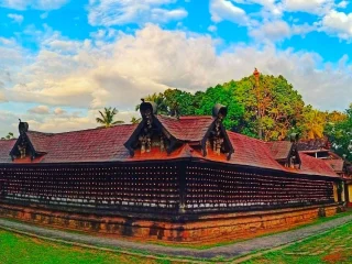 lokanarkavu temple
